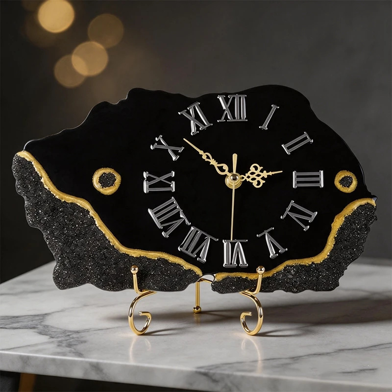 Resin Art Wall Clock - Черные часы из смолы с золотой