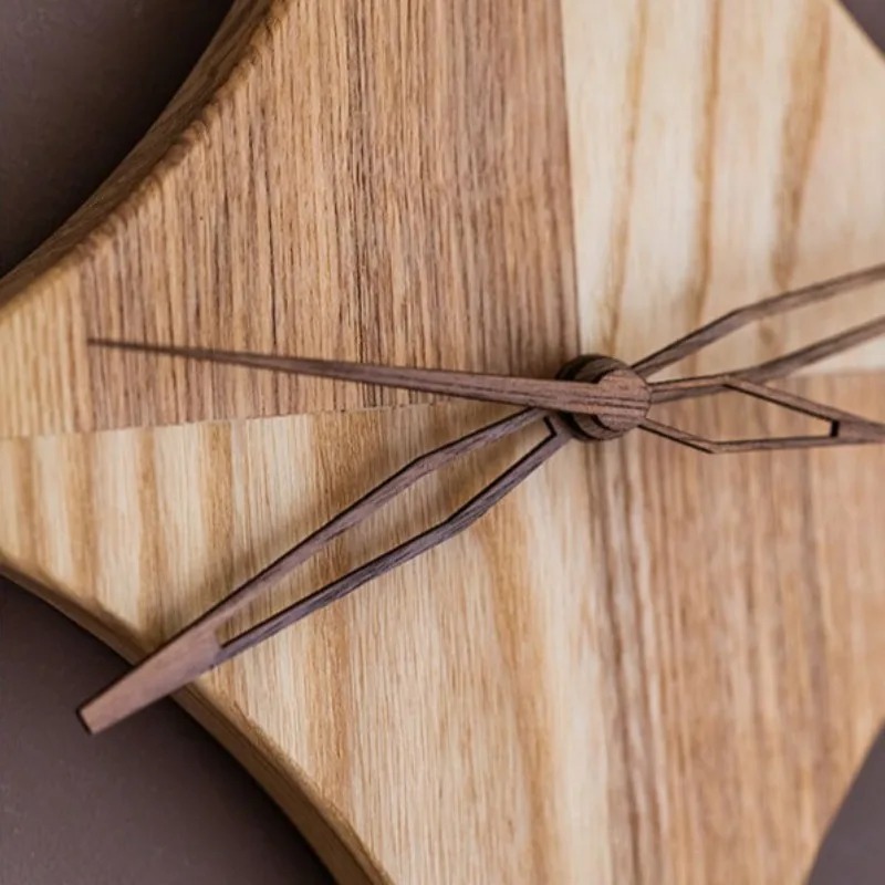 Простые современные настенные  – обзор и цена Resin Art Wall Clock